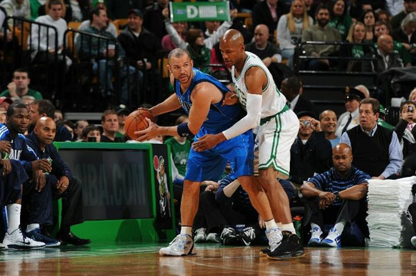 后场出球 后场出球